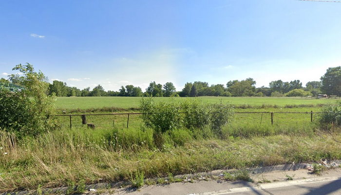 Bonnie Brook Golf Course - Remnant Of Old Course From 8 Mile Side